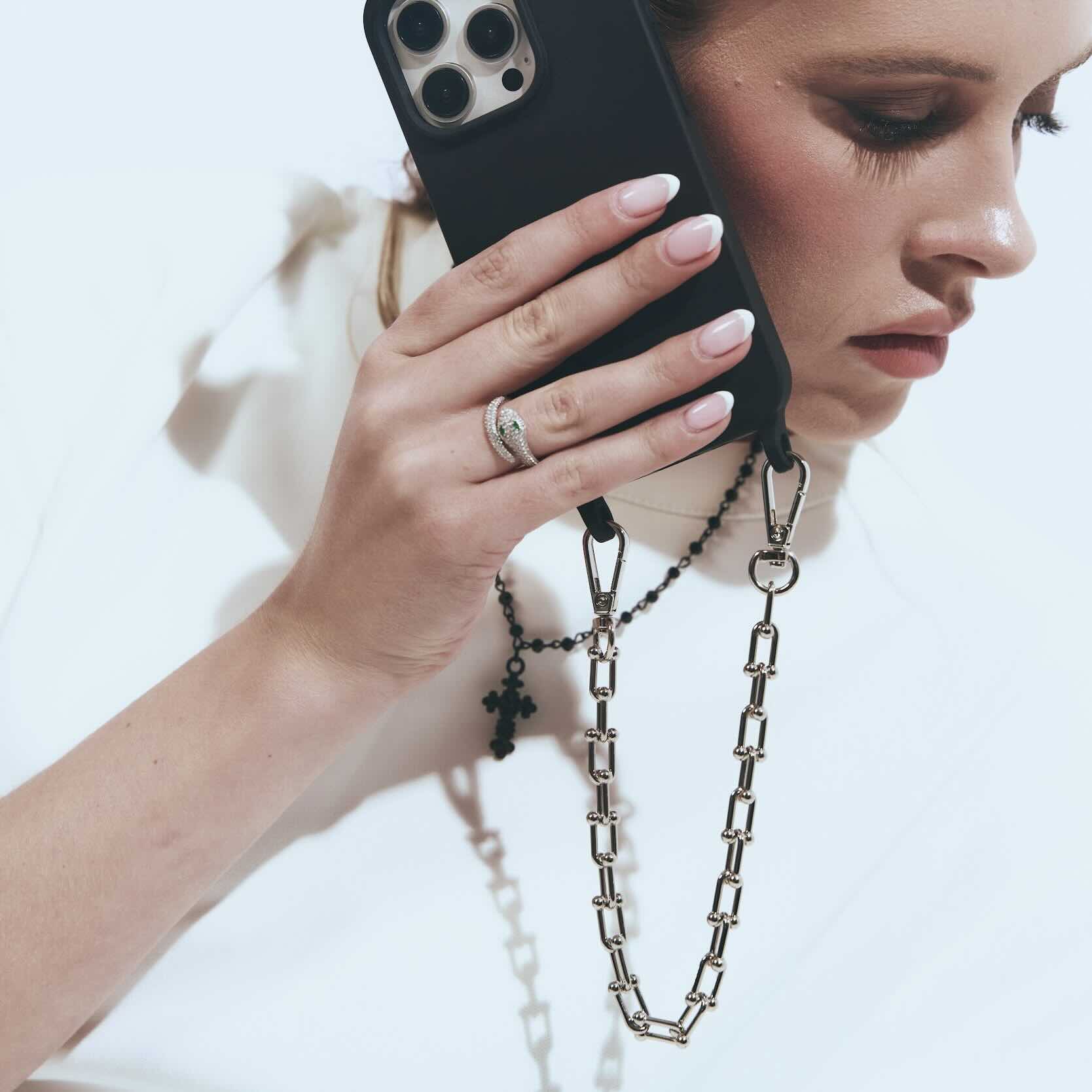 01 Phone Chain Set Black