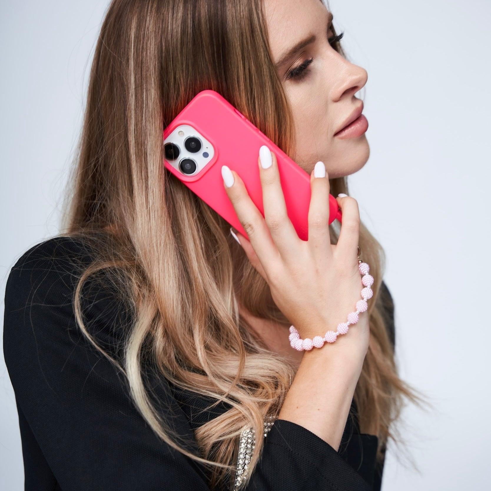 Berry Wristlet Bubblegum - Cordée Cases
