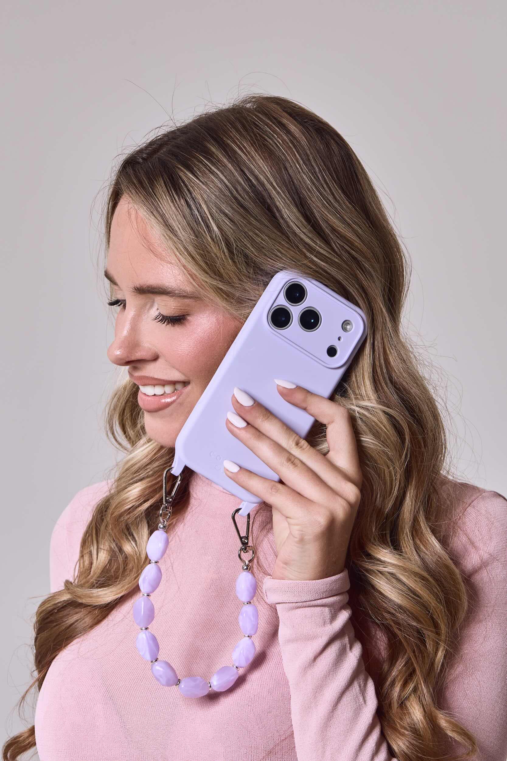Aurelia Phone Chain Lilac