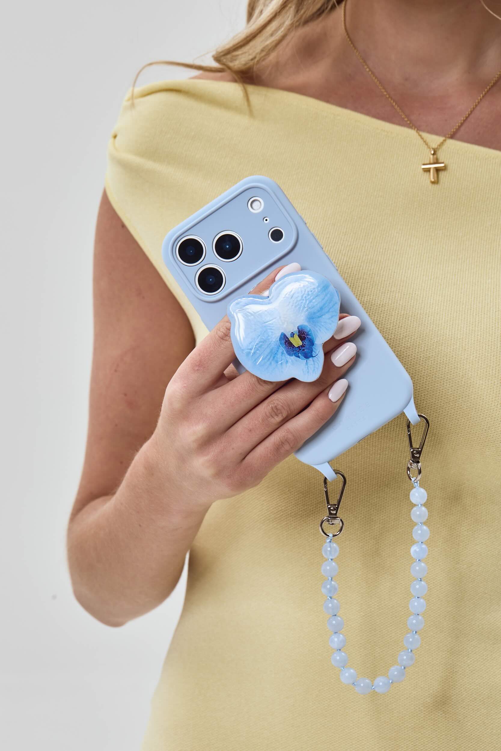 Blue Orchid Magnetic Phone Grip