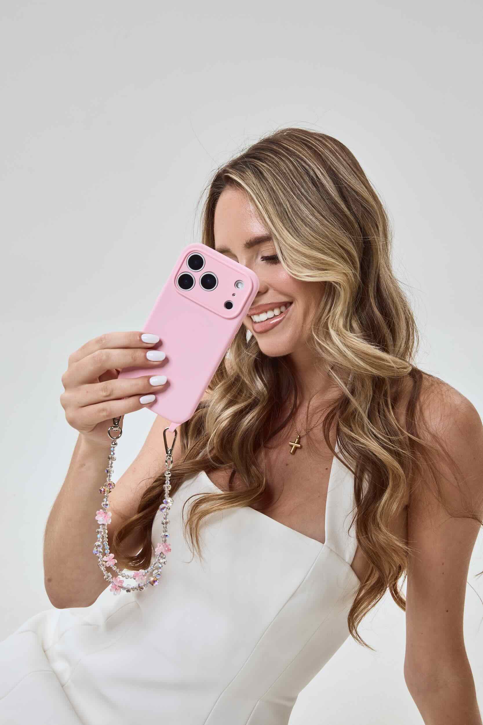 Eva Phone Chain Set Blush