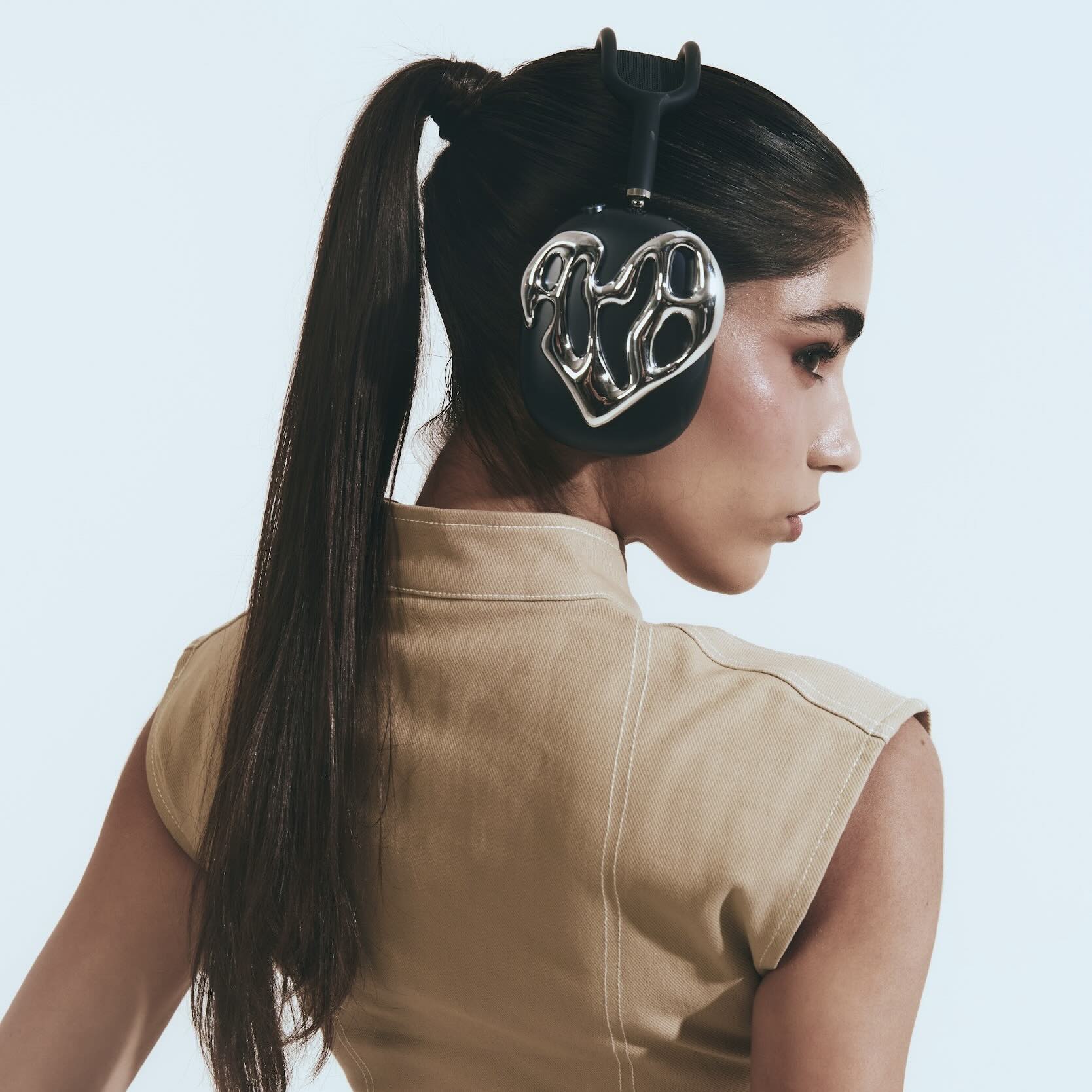 Nebula Chrome AirPods Max Case