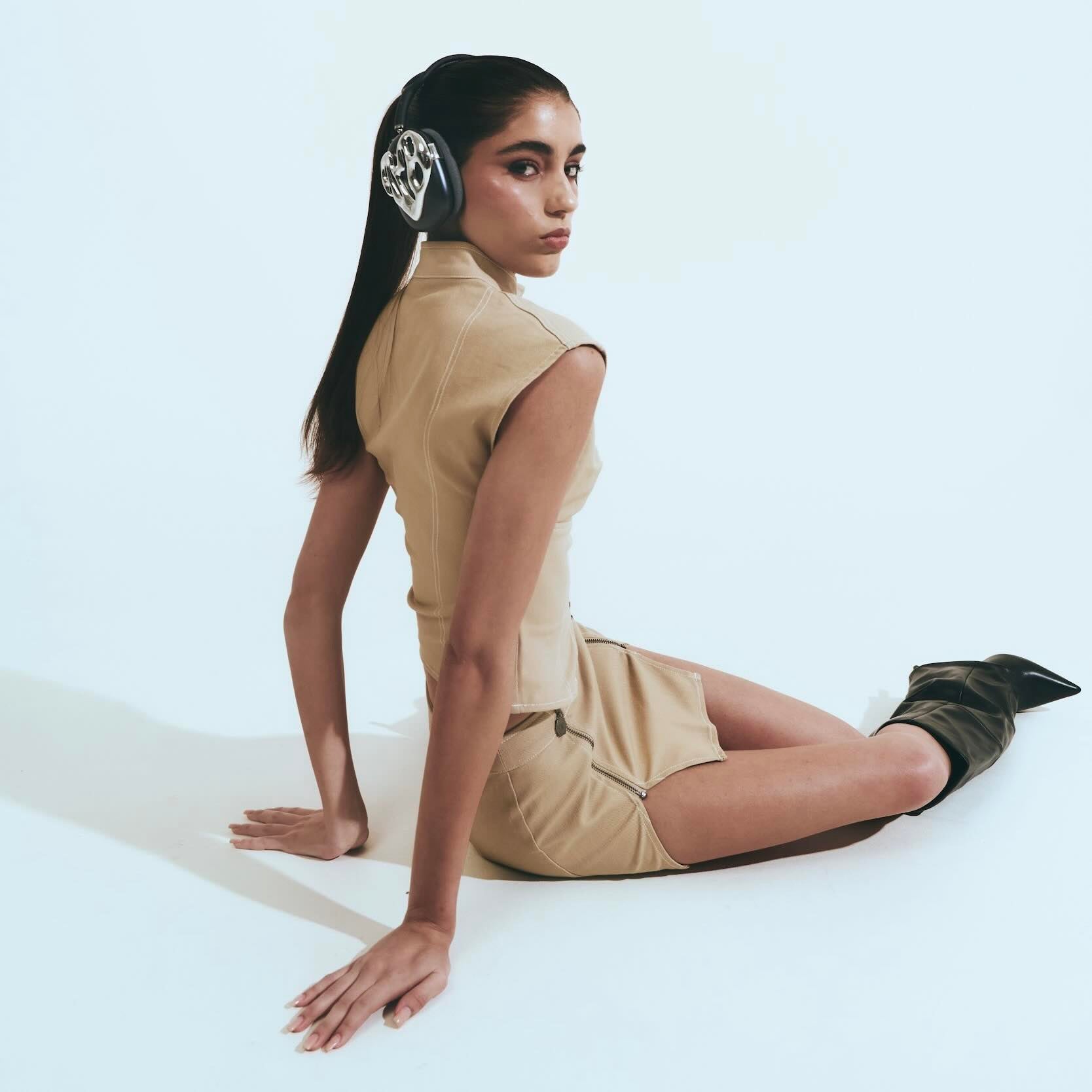 Nebula Chrome AirPods Max Case