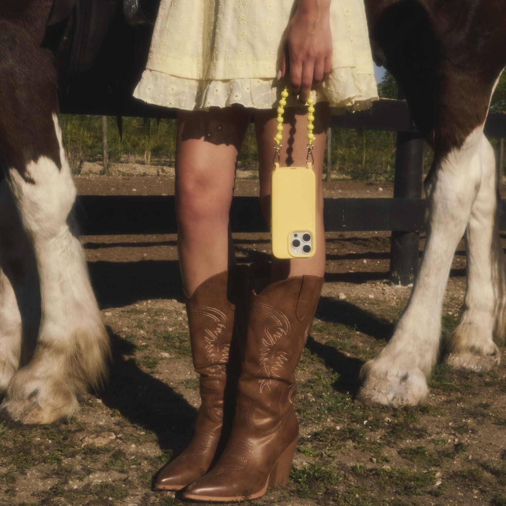 Ophelia Phone Wristlet Set Butter Yellow