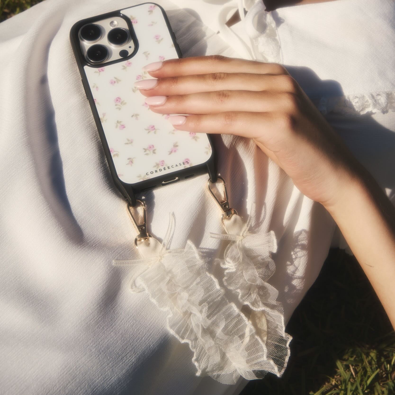 Ruffle Rose Phone Wristlet Set