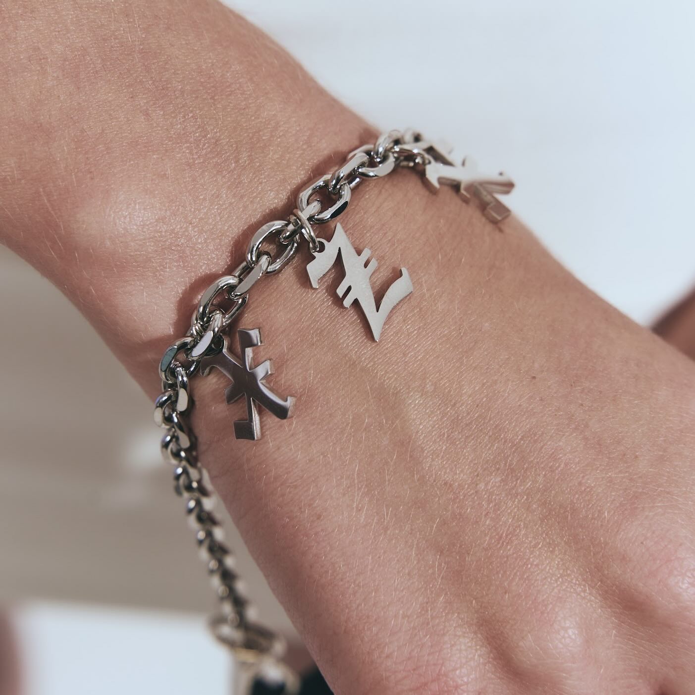 03 Custom Phone Chain Set