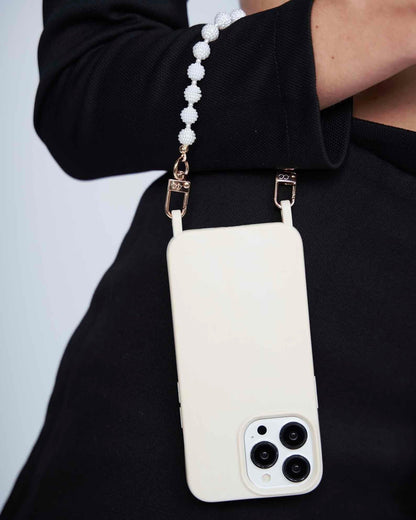 Berry Wristlet Ivory