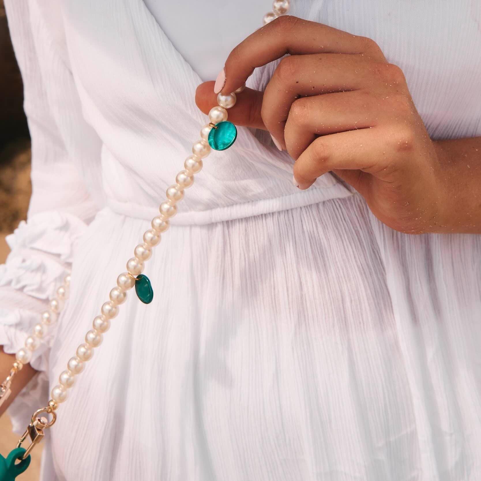 Pearl of the Sea Phone Chain